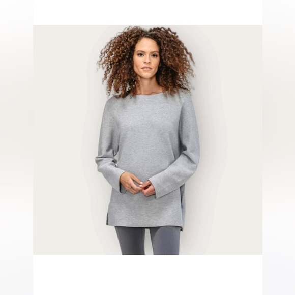 NWOT Ministry of Supply 3D-Knit Slouchy Sweater Size: Medium - Picture 2 of 7